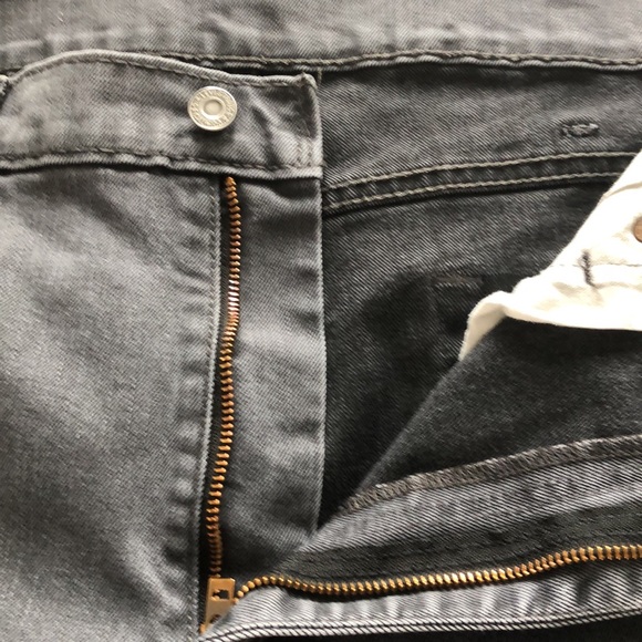 [38] Men’s Red tag blacked jeans 513 - Picture 5 of 5